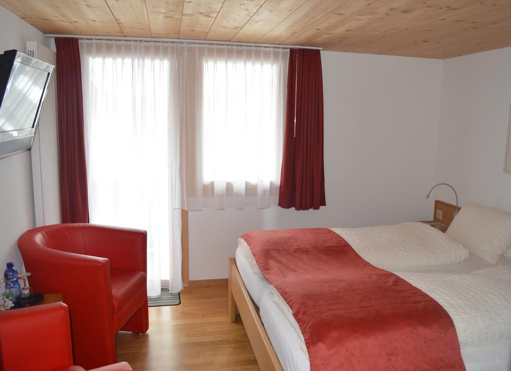 Hotel Grimsel Obergesteln Room photo